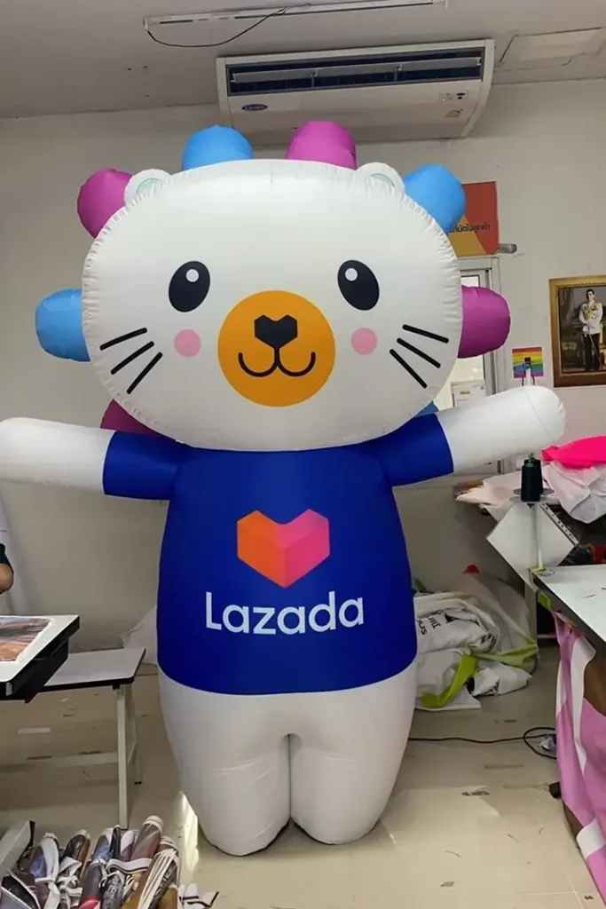 มาสคอตเป่าลม